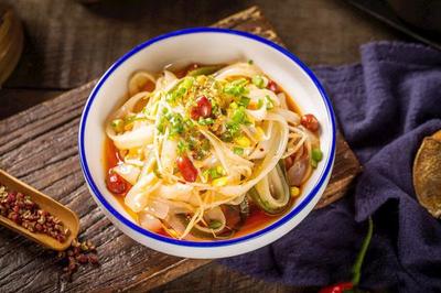 魏家涼皮為啥不讓加盟了?得到這個通知消息創業者們都很驚愕!