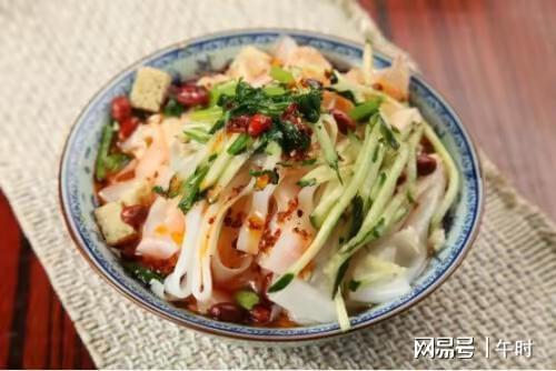 涼皮仿黃瓜絲被罰，漢堡配菜是否需要食品生產許可證？